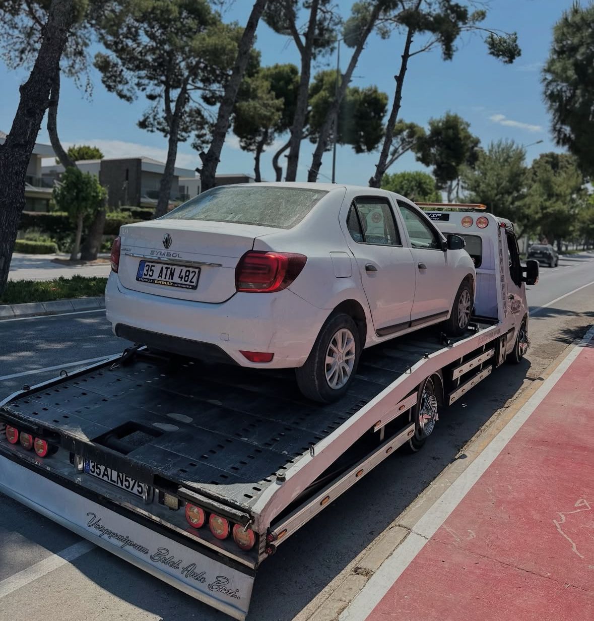 Gece Saatlerinde Acil Çekici Hizmeti